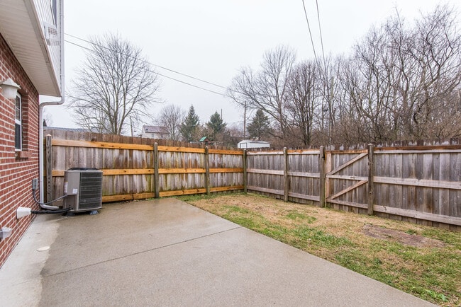 Photo - 3855 Boston Rd