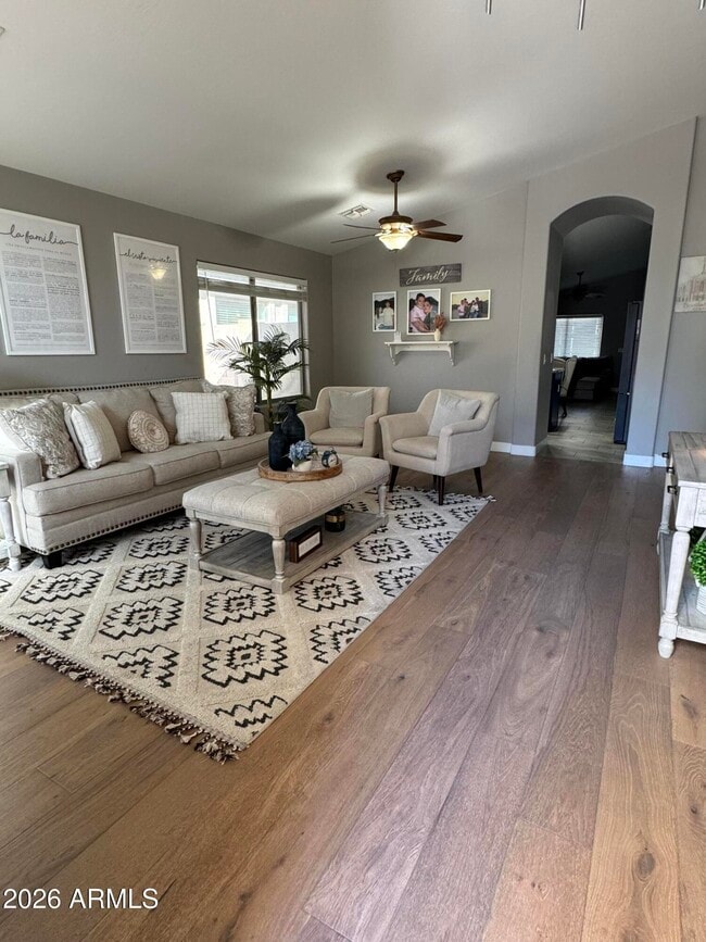 Photo - 734 E Kelsi Ave