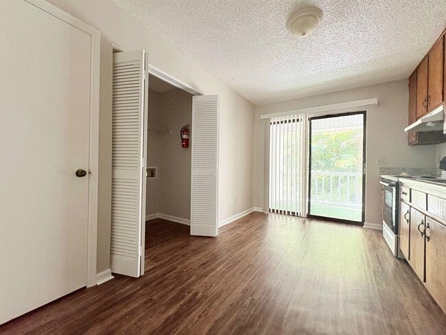 Building Photo - 1663 Kay Ave Rental