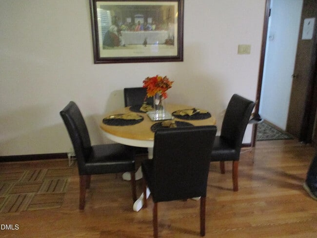 Photo - Room in House on Ravel St