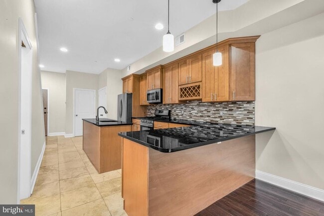 Photo - 2050 Frankford Ave Unit F