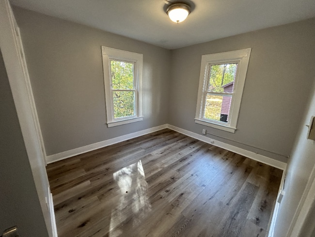 Photo - 133 Temple Pl Unidad 2 (2nd Floor)