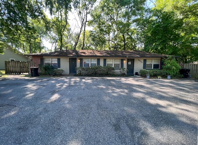 Building Photo - 2291 - Sugarfoot Oaks Unit A