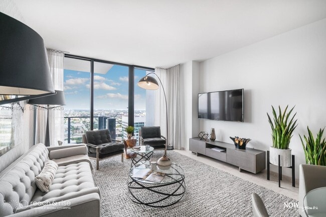 Photo - 88 SW 7th St Unit 2406