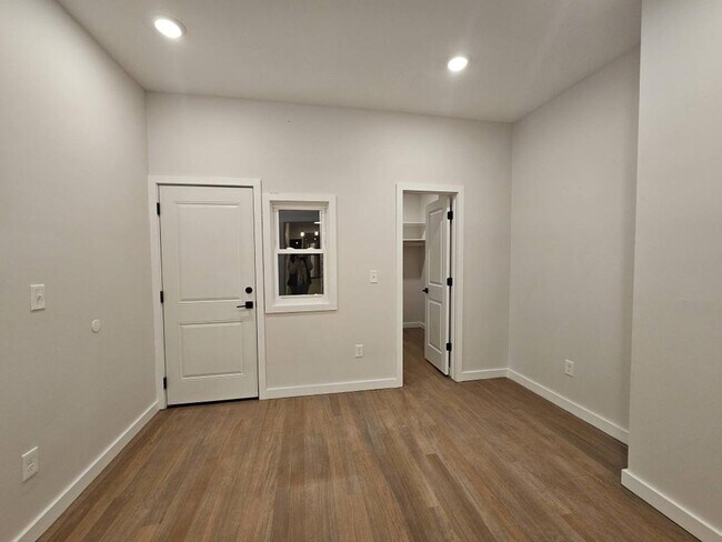 107 Magazine St 4R - 110 Magazine St Unit 4R