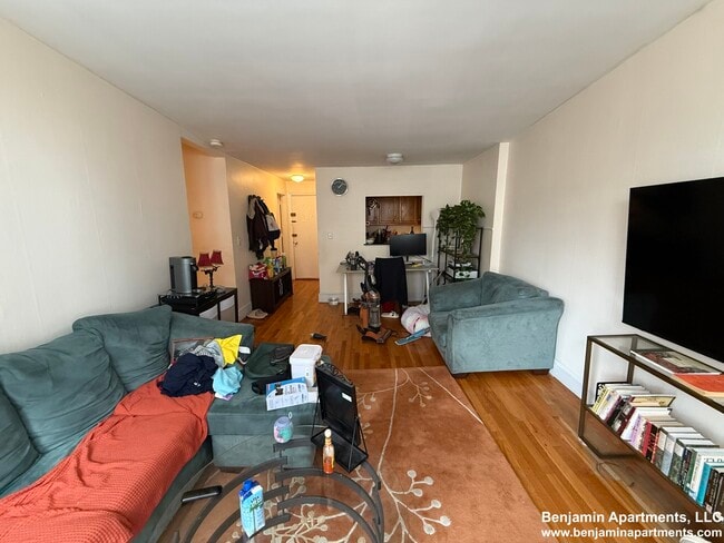 Photo - 33 Lancaster Terrace Unit 303