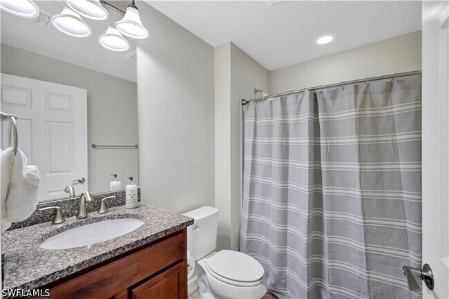 Photo - 7103 Lily Way