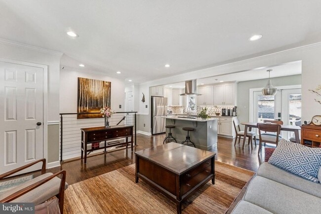 Photo - 1911 Radford Dr