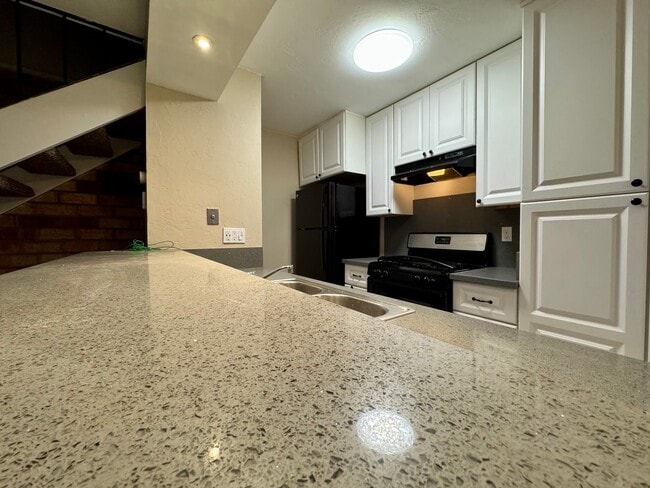 Photo - Cozy condo in Auburn