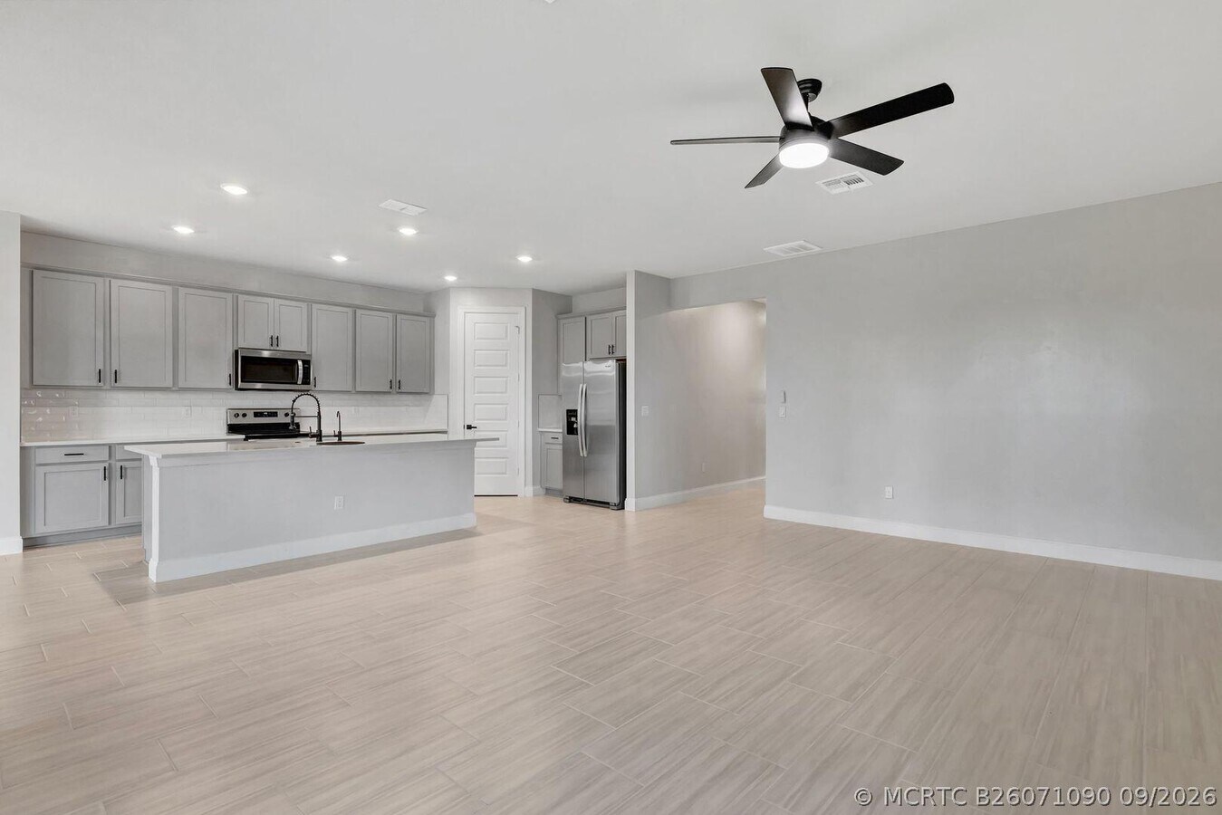 Photo - 8606 Dahlia Cir