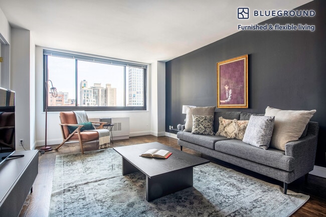 Building Photo - 200 E 82nd St Rental