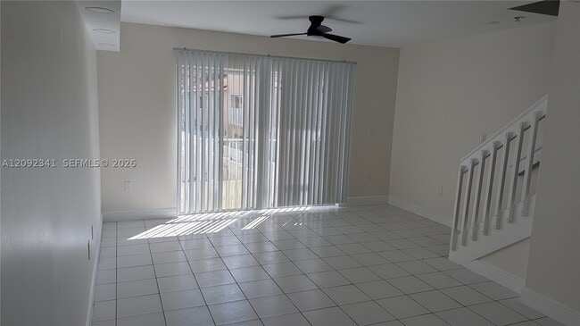 208 Riviera Cir