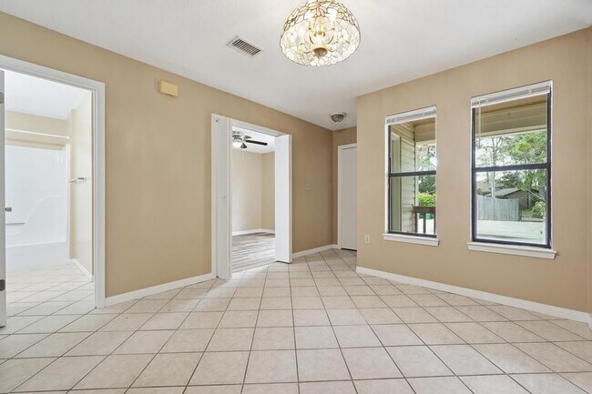 87 Harris Rd NE
