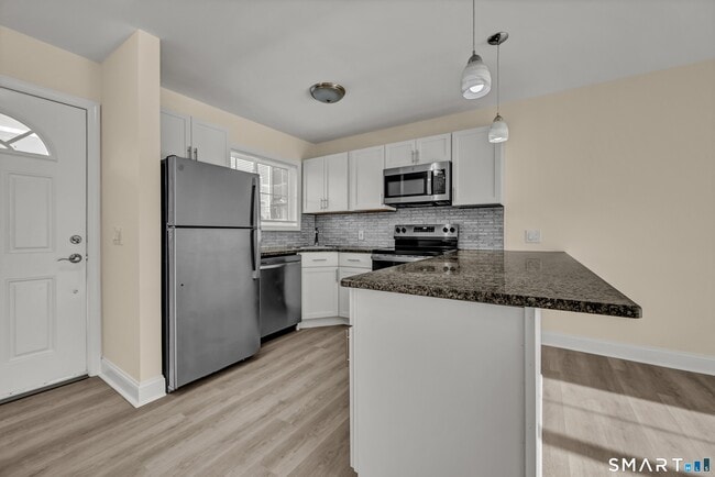 Photo - 113 Park Ave