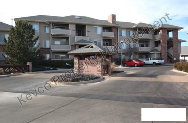 Building Photo - 4545 Wheaton Dr Unit F190