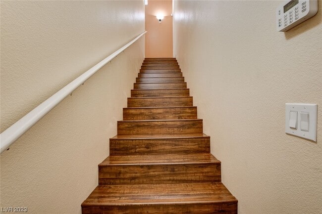 Photo - 3975 N Hualapai Way Unit 207