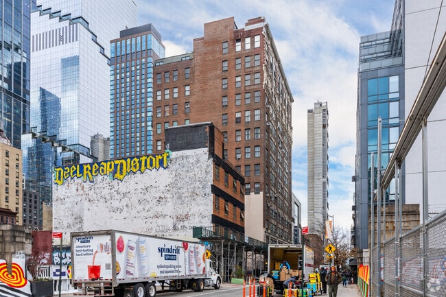 Photo - Glass Farmhouse