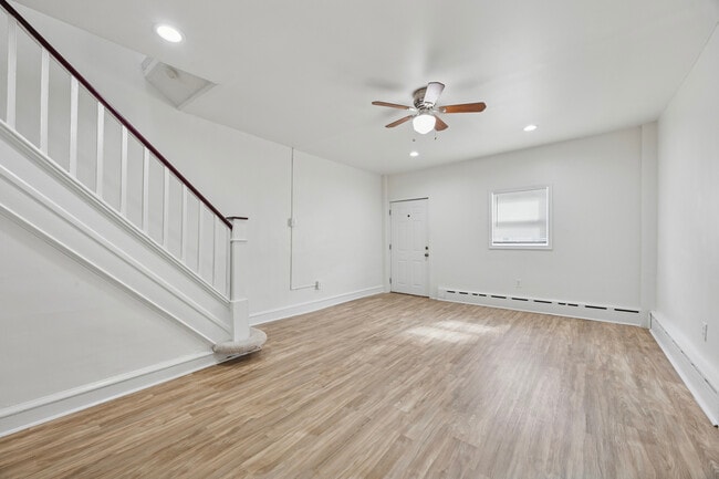 Photo - 6519 Allman St