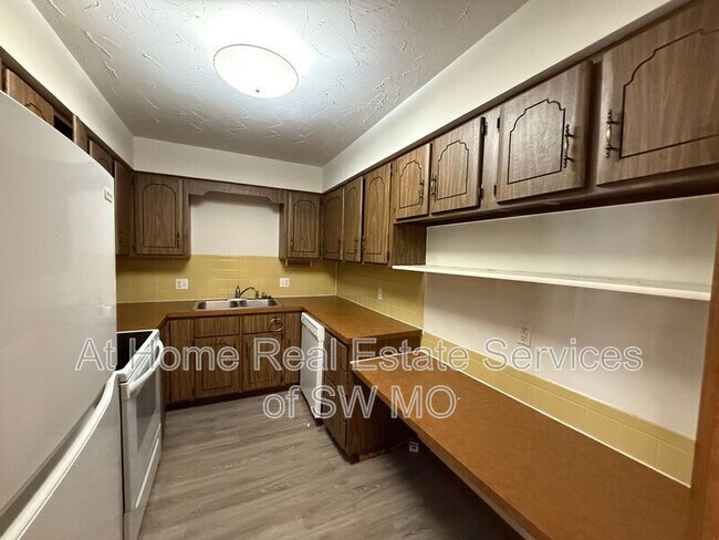 Photo - 3324 E Portland St Unit A