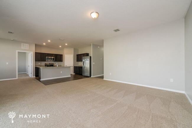 Photo - 282 Hidden Lk Lp