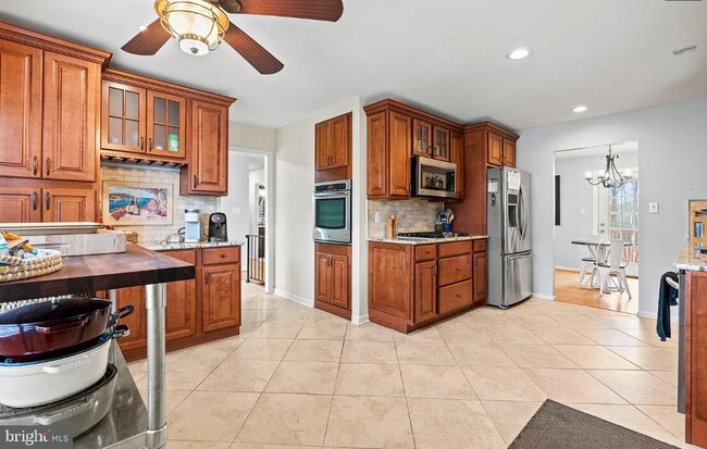 Building Photo - 7005 Stone Mill Pl