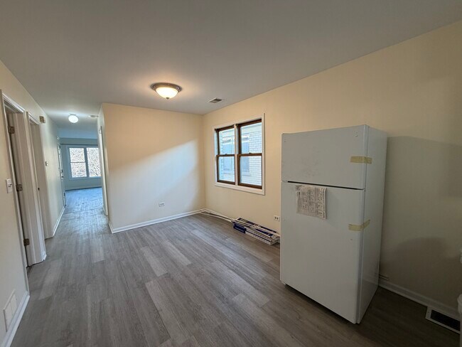 Photo - 6323 W Fullerton Ave Unit 2