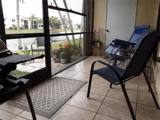 Building Photo - 980 Constitution Dr Unit 980F