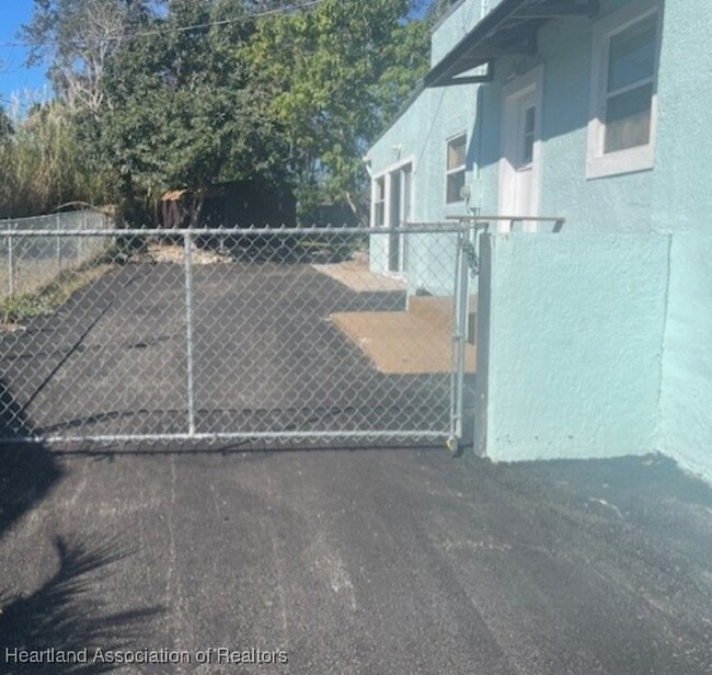 Photo - 1116 Evanston St