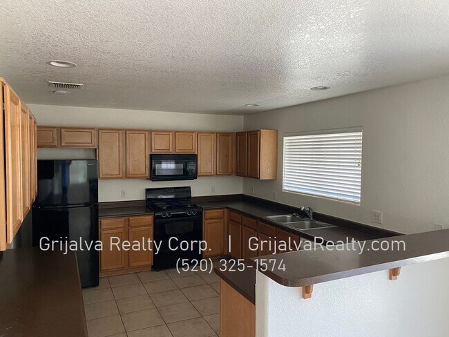 Photo - 1595 W Beantree Ln
