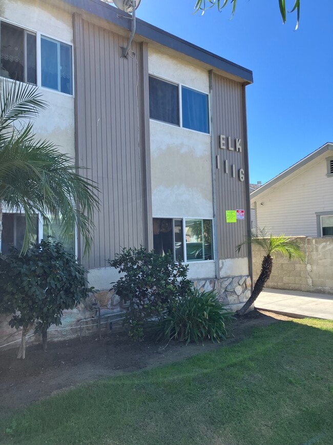 Building Photo - 1116 E Elk Ave