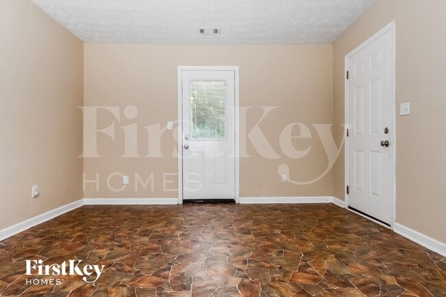 Photo - 175 Whitehead Dr