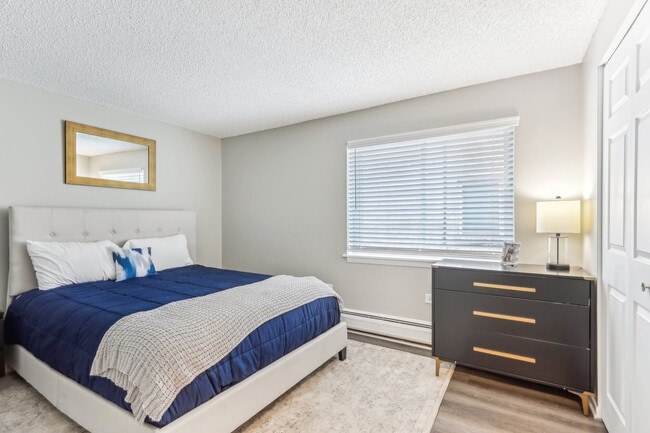 Photo - Courtyards On The Park