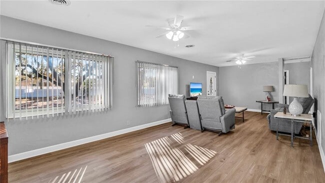 Photo - 11912 McMullen Loop