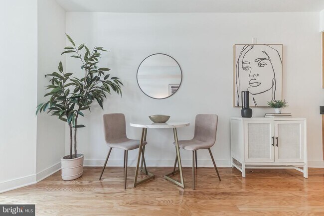 Photo - 1117 10th St NW Unit 607