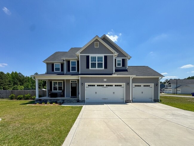 Building Photo - Stunning 4 Bed 2.5 Bath Home in Cameron with Fenced Yard