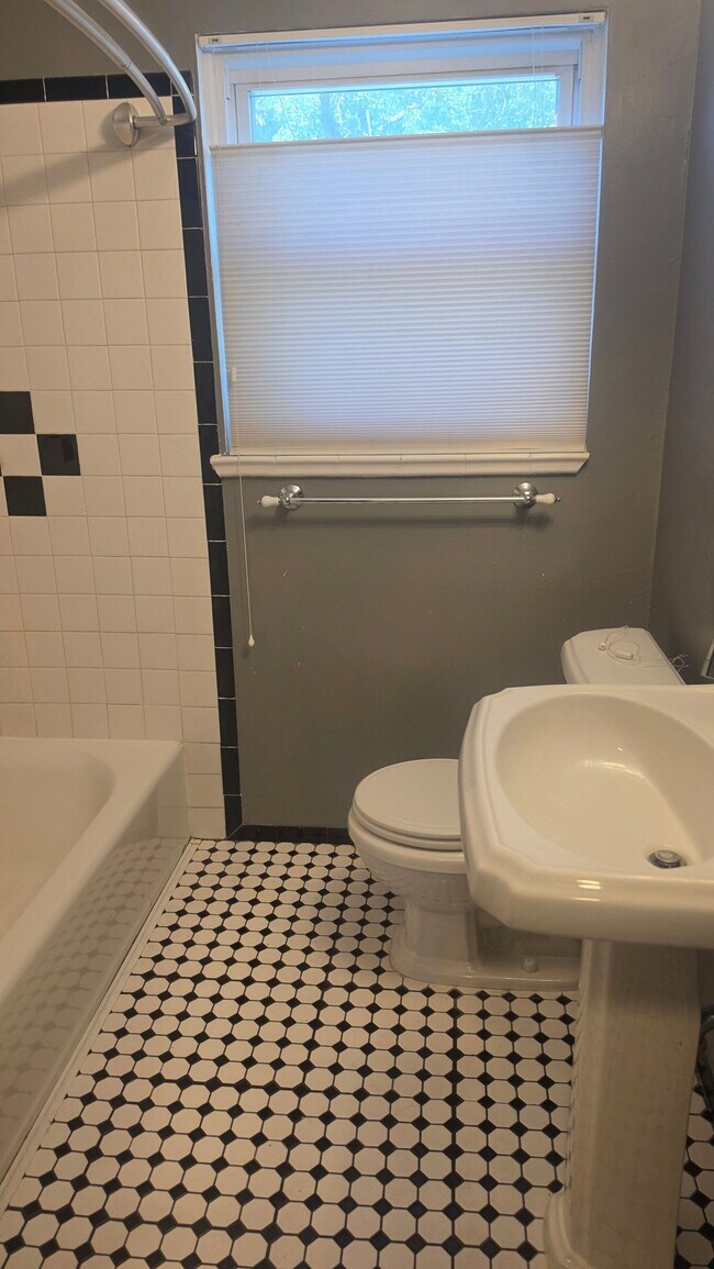 Photo - 2501 W 41st Ave