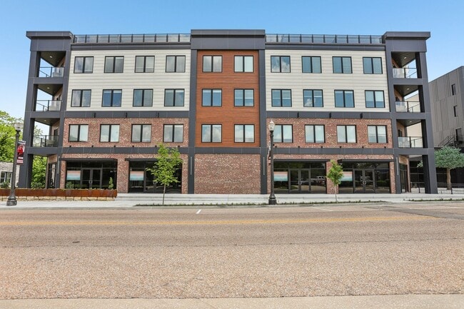 Photo - Station on Main