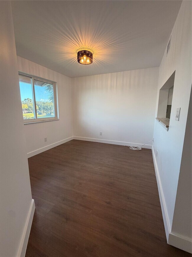 Photo - 788 NW 92nd Ave