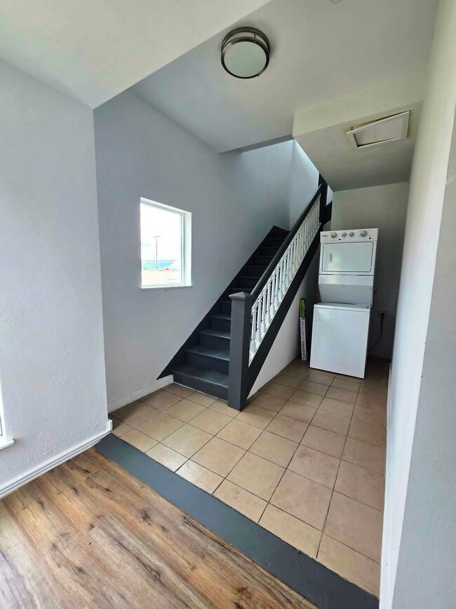 Photo - 2528 Pacific Ave Unit 2528 Pacific Ave. #2