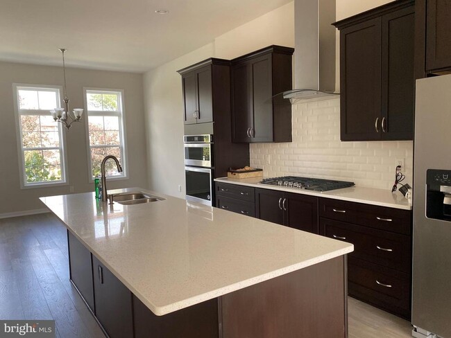 Photo - 1708 Anderson Rd