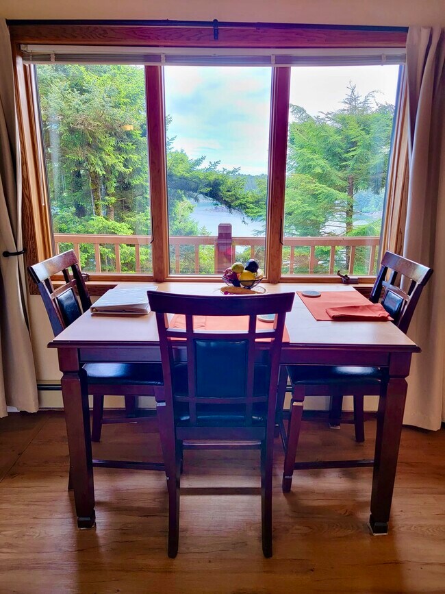 Sip your coffee and enjoy the boat and bird action! - 1010 Steller Way Unit 1010 Steller Apt.A