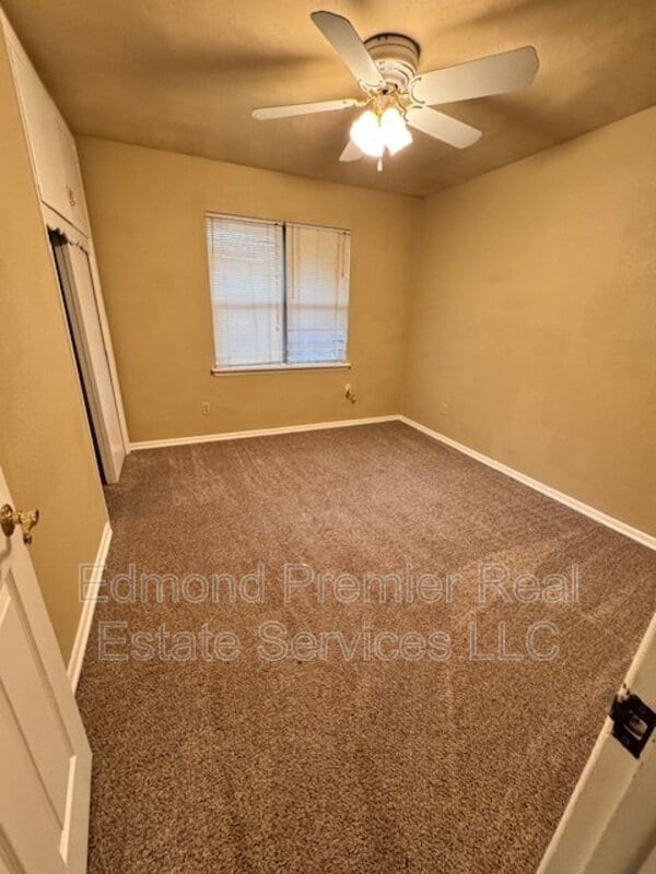 Photo - 2829 Lakeside Dr