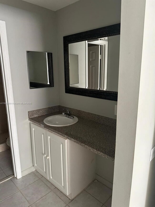 Photo - 2812 NW 55th Ave Unit 1D