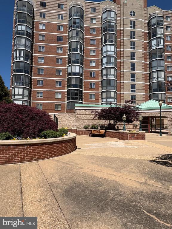 Photo - 24 Courthouse Sq Unit 102
