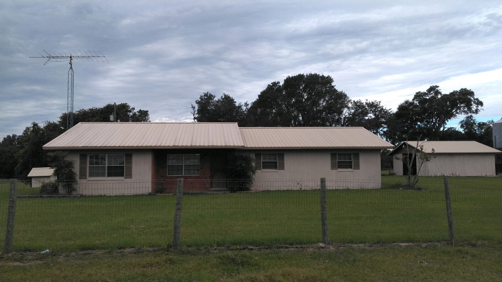 Photo - 13054 CR 727 House