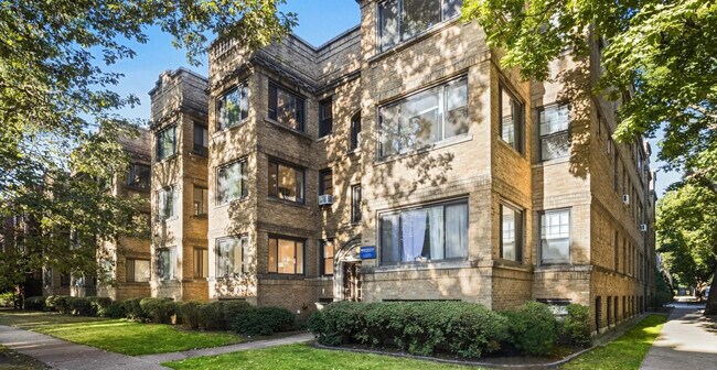 1000 Crain St