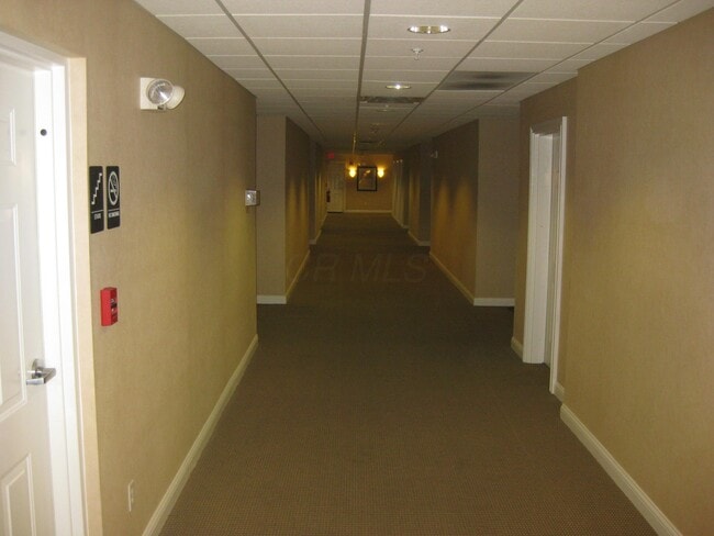 Photo - 2245 Riverside Dr Unit 301