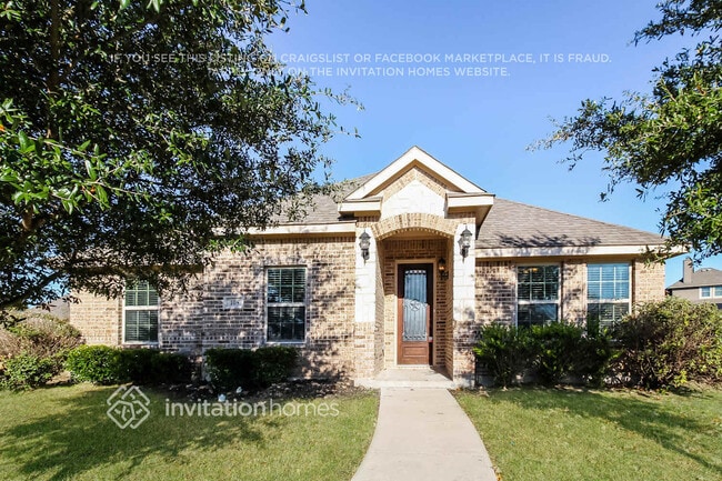 Photo - 105 Thorncreek Cir House