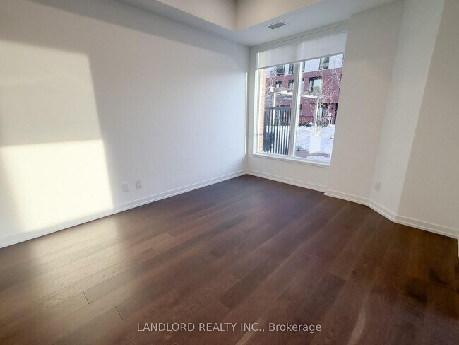 Photo - 15 Maryport Ave Unité 112