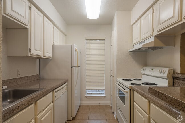 Interior Photo - Rockridge Station Apartments